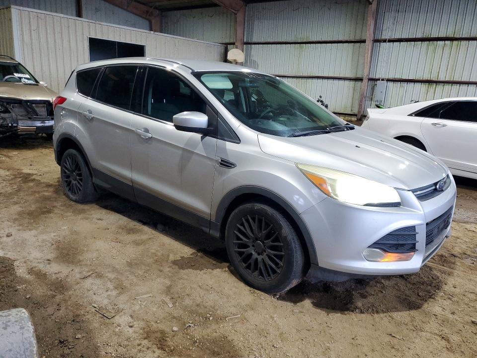 Photo 4 from auction – 2015 FORD ESCAPE with VIN 1FMCU0G7XFUA11864