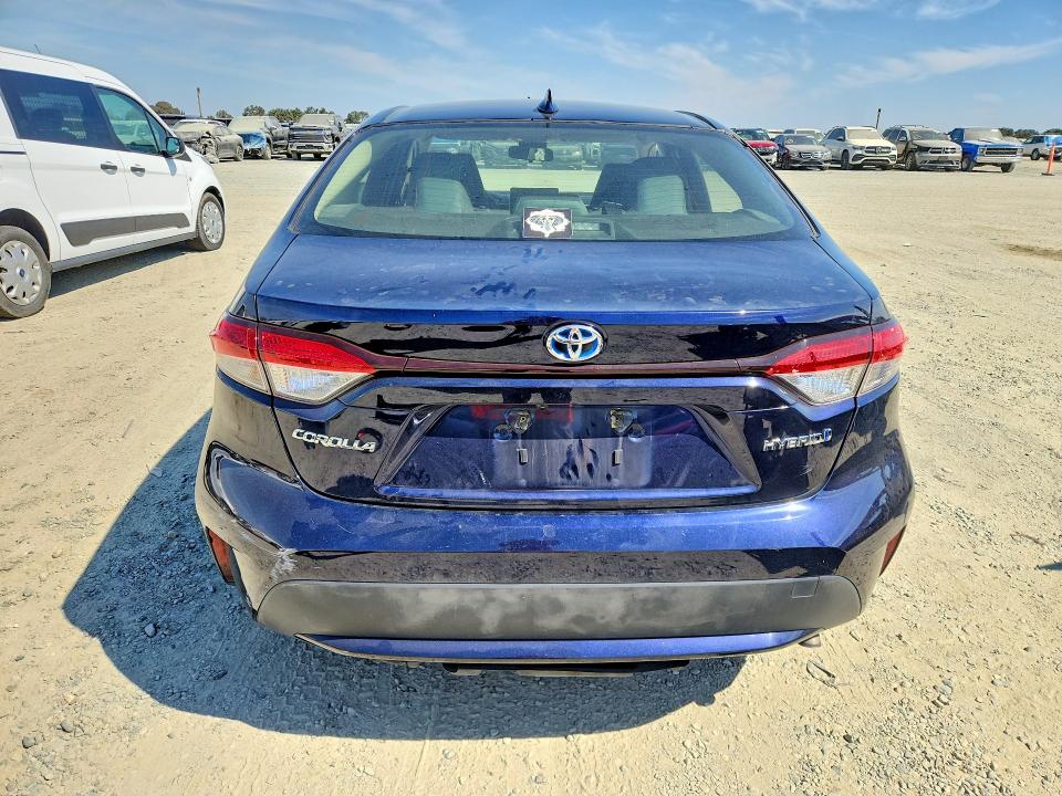 Zdjęcie 6 z aukcji – 2021 TOYOTA COROLLA z VIN JTDEAMDE4MJ028352