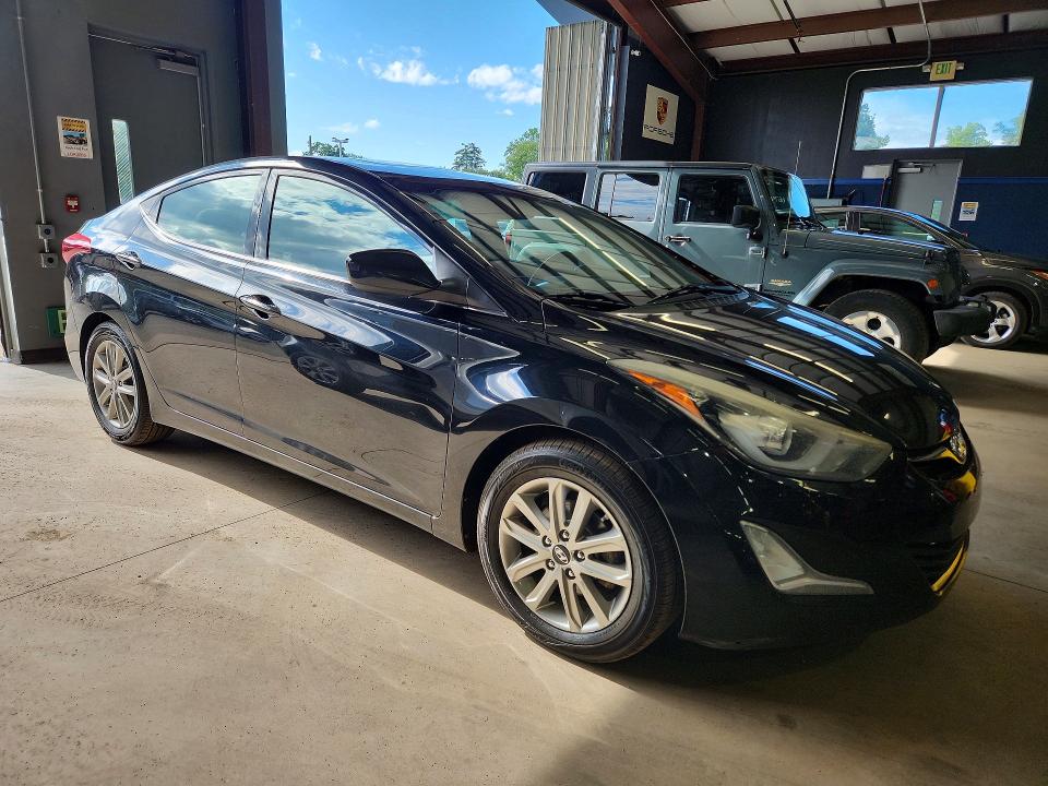 Photo 4 from auction – 2015 HYUNDAI ELANTRA with VIN 5NPDH4AE5FH558739