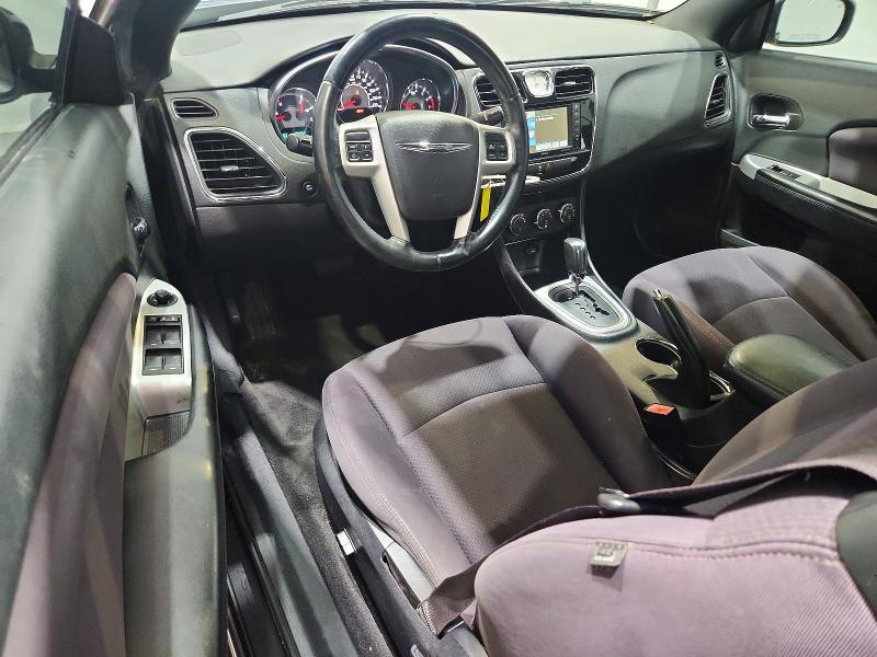 Photo 8 from auction – 2013 CHRYSLER 200 with VIN 1C3BCBEGXDN755557