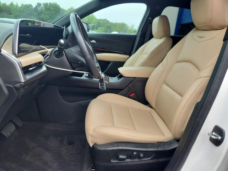 Photo 7 from auction – 2024 CADILLAC XT4 with VIN 1GYFZBR45RF142866