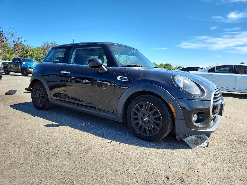 Photo 4 from auction – 2019 MINI COOPER with VIN WMWXP5C5XK2H97556