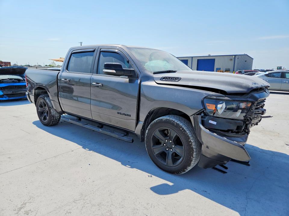 صورة رقم 4 من المزاد - 2021 RAM 1500 مع VIN 1C6RREFTXMN647520