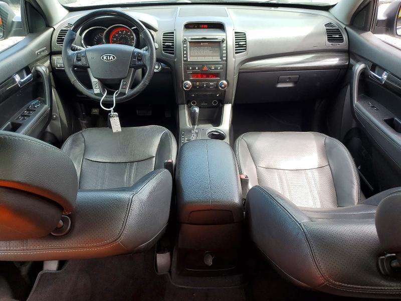 Photo 8 from auction – 2013 KIA SORENTO with VIN 5XYKWDA2XDG405569