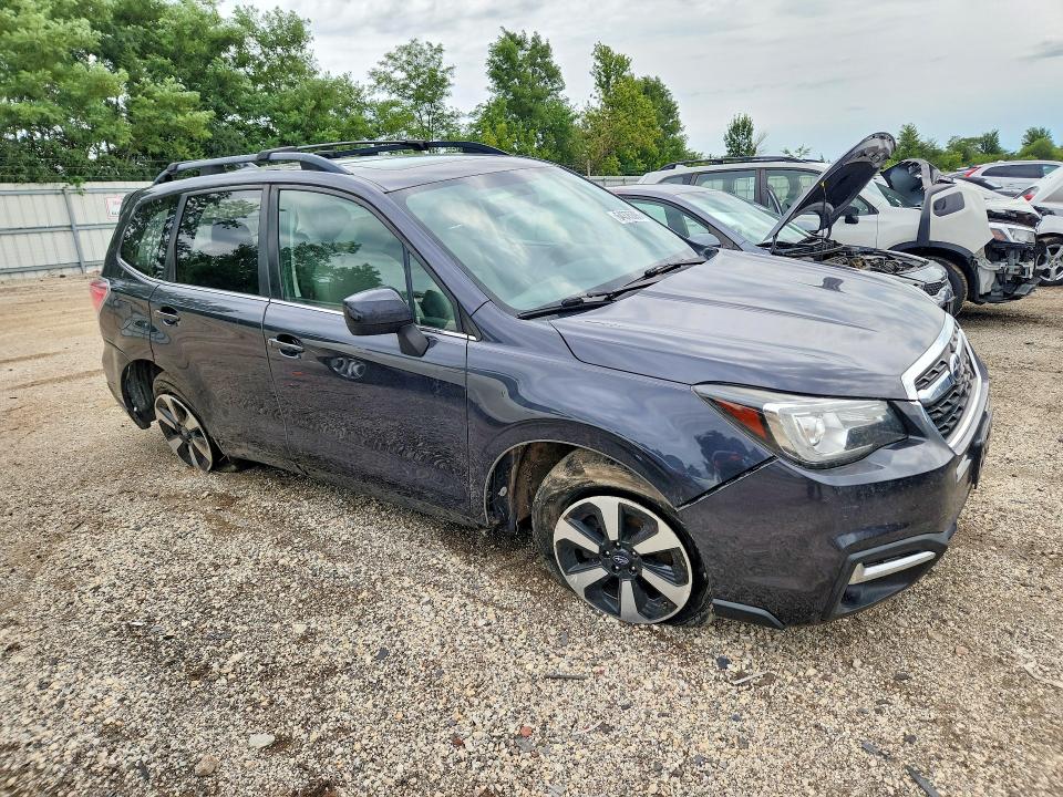 Photo 4 from auction – 2018 SUBARU FORESTER with VIN JF2SJARC8JH576674