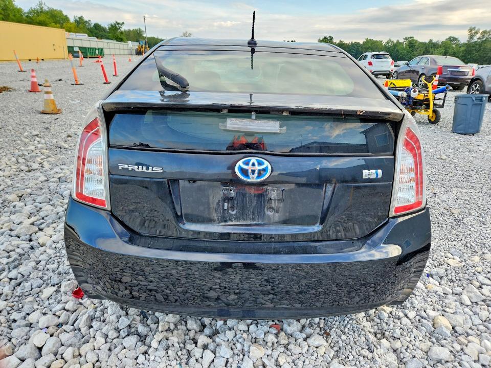 Photo 6 from auction – 2014 TOYOTA PRIUS with VIN JTDKN3DU8E0371861