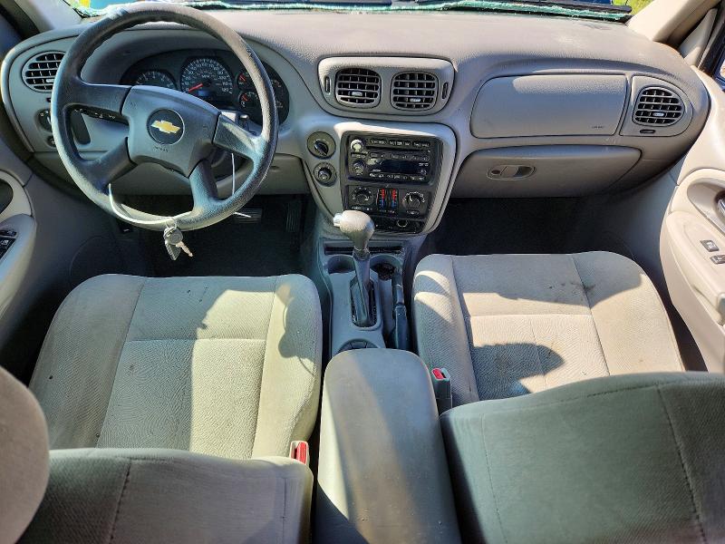 Photo 8 from auction – 2005 CHEVROLET TRAILBLAZER with VIN 1GNDT13S652342082