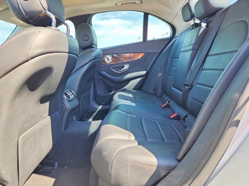 Photo 10 from auction – 2016 MERCEDES-BENZ C with VIN WDDWF4KB6GR143240