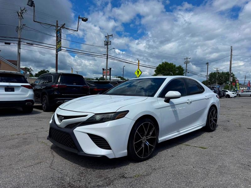 Photo 2 from auction – 2020 TOYOTA CAMRY with VIN 4T1G11AK0LU353574