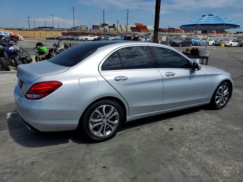 Photo 3 from auction – 2016 MERCEDES-BENZ C with VIN 55SWF4JB5GU163320