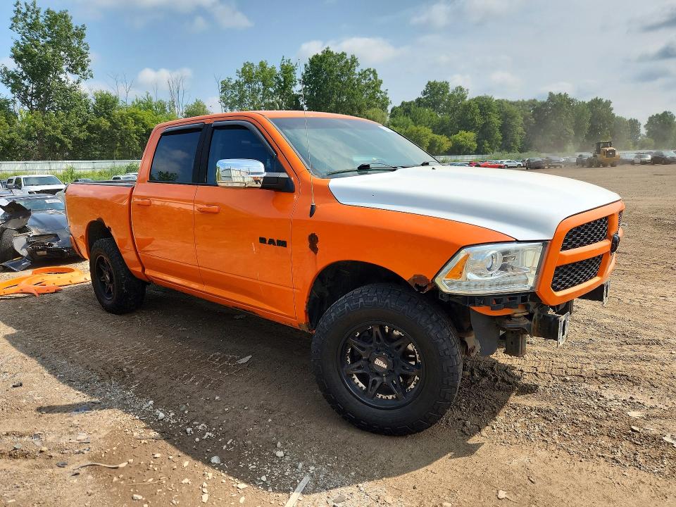 Photo 4 from auction – 2015 RAM 1500 with VIN 1C6RR7MT0FS701555