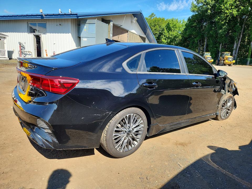 Photo 3 from auction – 2022 KIA FORTE with VIN 3KPF54AD3NE481252