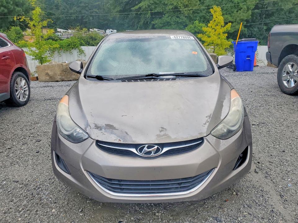 Photo 5 from auction – 2013 HYUNDAI ELANTRA with VIN 5NPDH4AE7DH239176