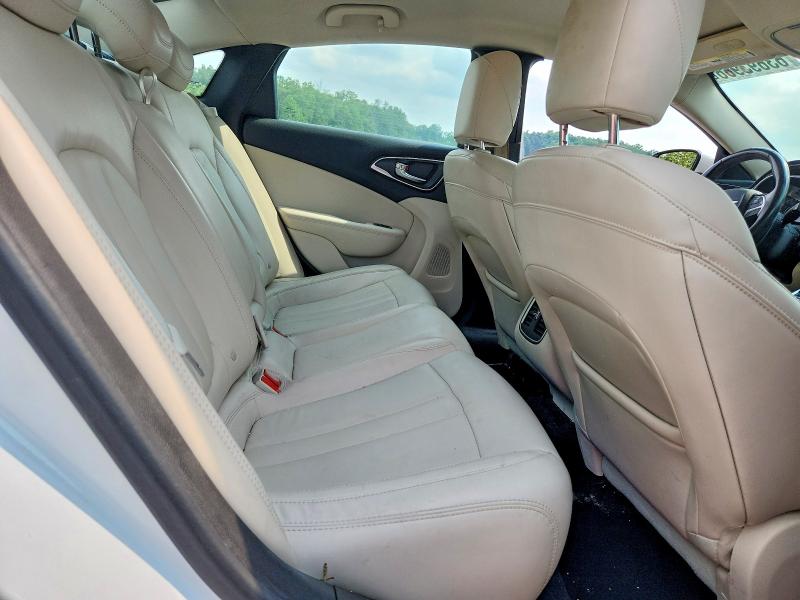 Photo 10 from auction – 2015 CHRYSLER 200 with VIN 1C3CCCCB0FN569059