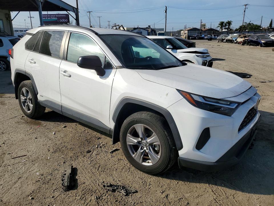 Photo 4 from auction – 2024 TOYOTA RAV4 with VIN 4T3LWRFV9RU136882