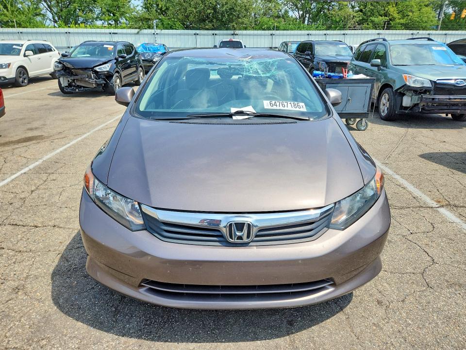 Снимка 5 от търг – 2012 HONDA CIVIC с VIN 19XFB2F5XCE021288