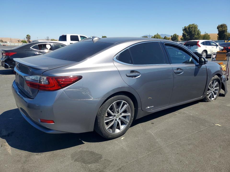 Photo 3 from auction – 2016 LEXUS ES with VIN JTHBW1GG3G2112806