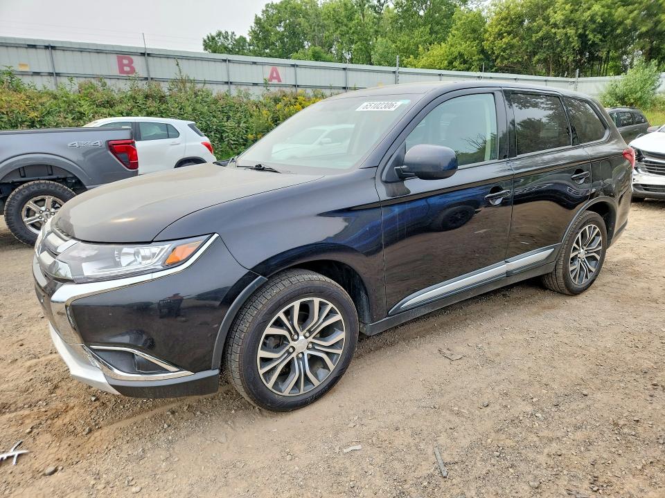 MITSUBISHI OUTLANDER 2017 with VIN JA4AZ2A39HZ067065 - Photo from auction