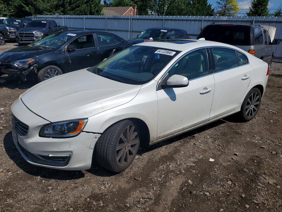 VOLVO S60 2017 with VIN LYV402TM2HB126080 - Photo from auction