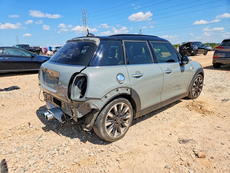 Photo 3 from auction – 2016 MINI COOPER with VIN WMWXU3C52G2B63677