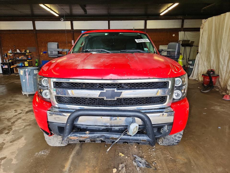Photo 5 from auction – 2008 CHEVROLET SILVERADO with VIN 1GCEK19J08Z277904