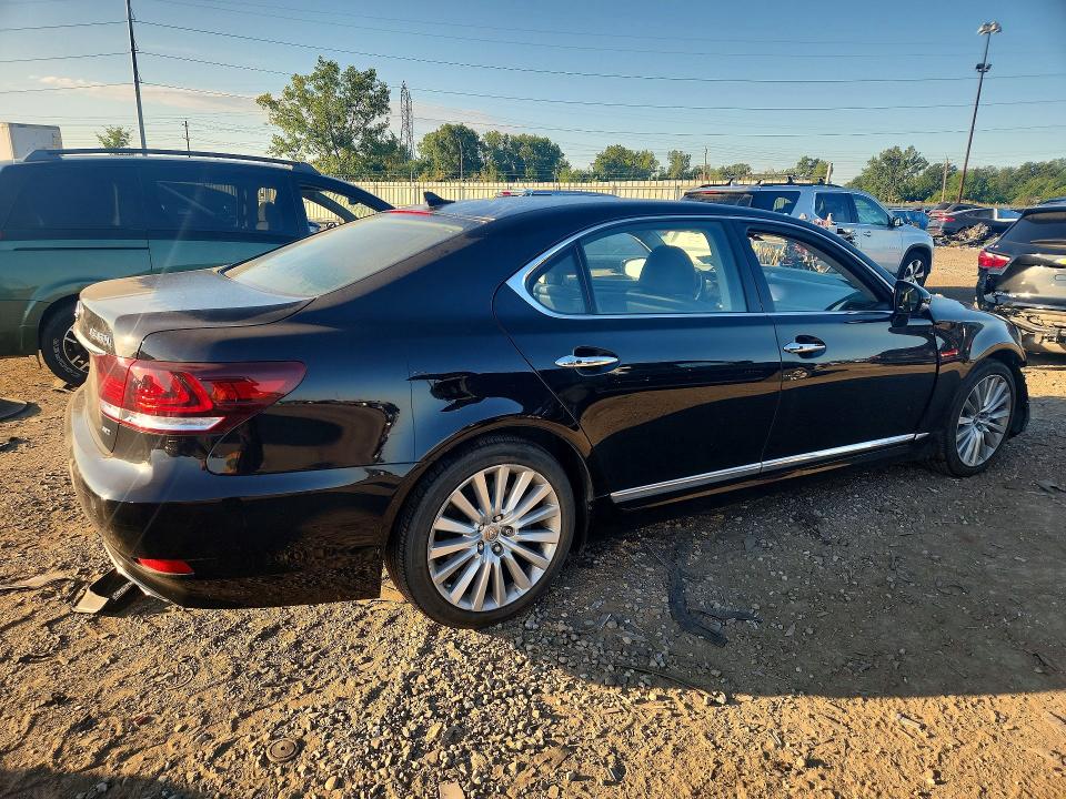 Photo 3 from auction – 2013 LEXUS LS with VIN JTHDL5EF0D5005547