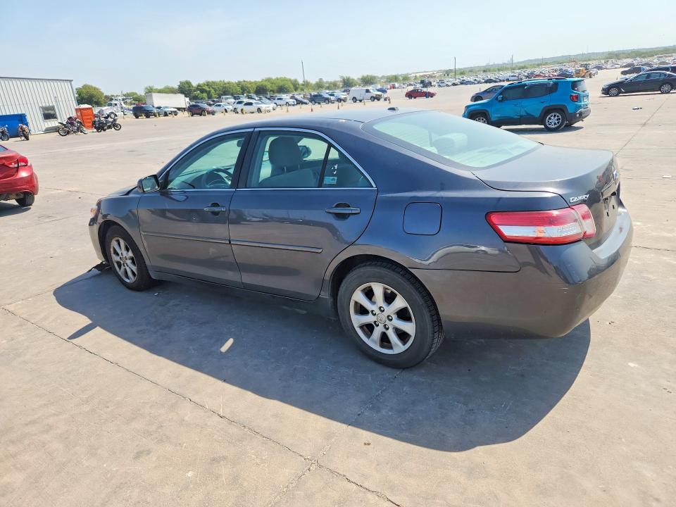 Photo 2 from auction – 2011 TOYOTA CAMRY with VIN 4T1BF3EK6BU207793