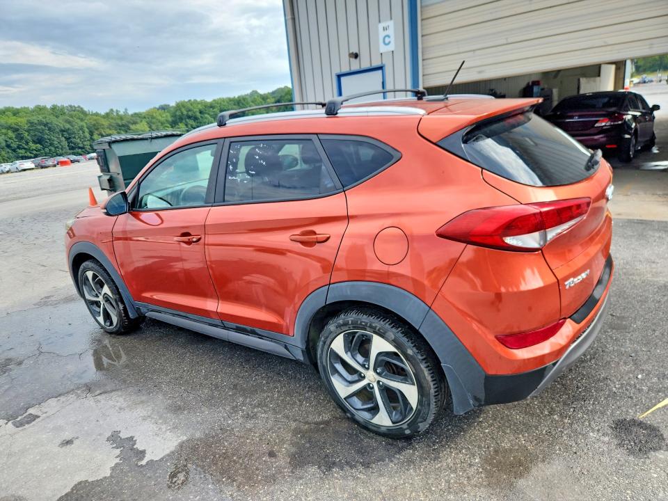 Photo 2 from auction – 2016 HYUNDAI TUCSON with VIN KM8J3CA27GU193601