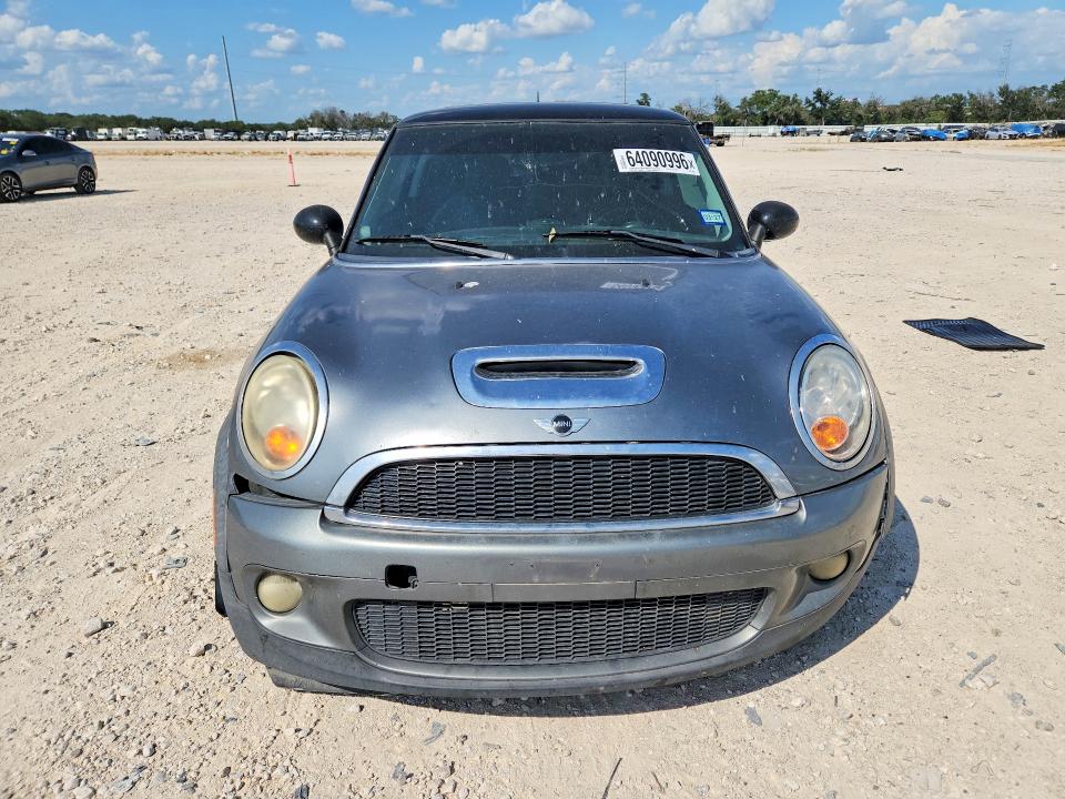 Photo 5 from auction – 2008 MINI COOPER with VIN WMWMF73568TT89203