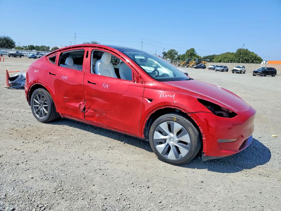 Photo 4 from auction – 2023 TESLA MODEL Y with VIN 7SAYGDEE3PA197381