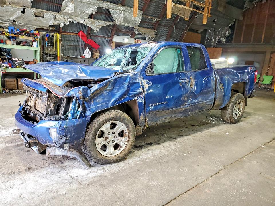 CHEVROLET SILVERADO LD 2019 with VIN 2GCVKPEC3K1230134 - Photo from auction