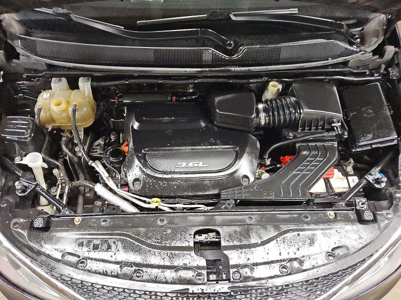 Photo 12 from auction – 2017 CHRYSLER PACIFICA with VIN 2C4RC1DG3HR723497
