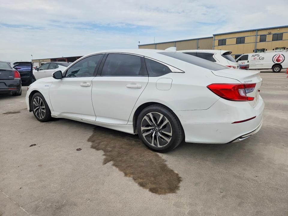 Photo 2 from auction – 2018 HONDA ACCORD with VIN 1HGCV3F17JA011879