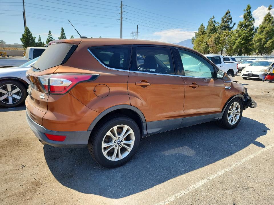 Zdjęcie 3 z aukcji – 2017 FORD ESCAPE z VIN 1FMCU0GD0HUA54716
