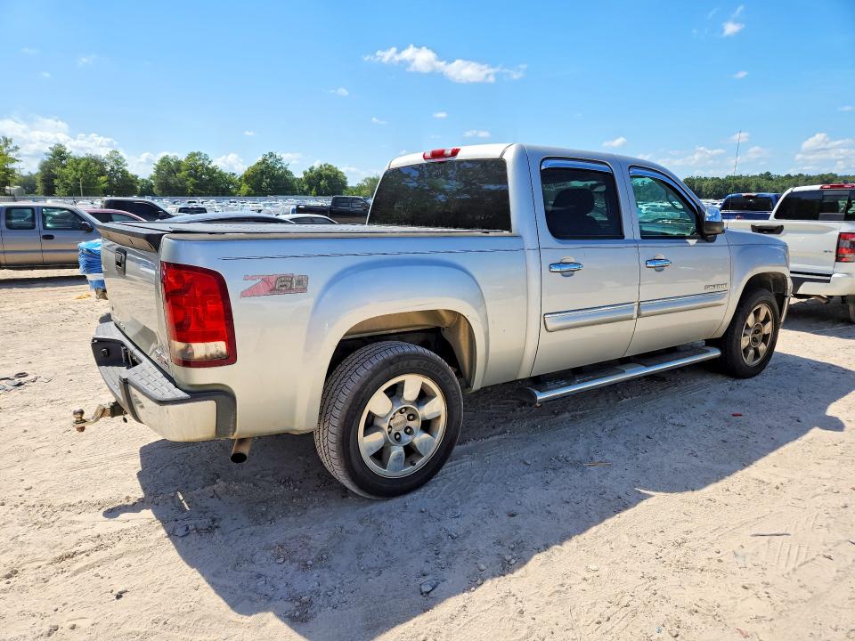 Photo 3 from auction – 2011 GMC SIERRA with VIN 3GTP1VE04BG143436
