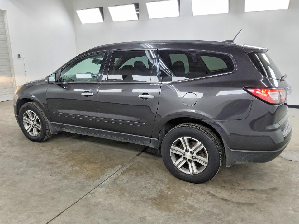 Photo 2 from auction – 2016 CHEVROLET TRAVERSE with VIN 1GNKRGKD7GJ186137