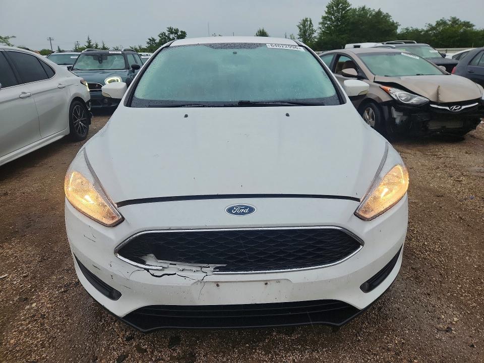 Photo 5 from auction – 2015 FORD FOCUS with VIN 1FADP3F28FL336791