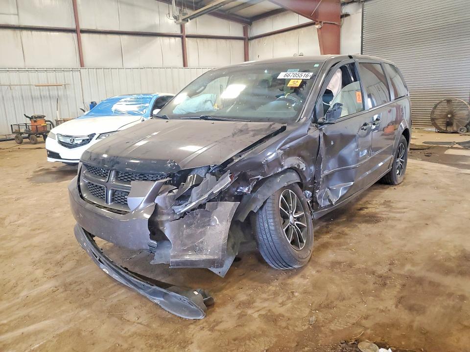 DODGE GRAND CARAVAN 2017 with VIN 2C4RDGEG2HR615855 - Photo from auction
