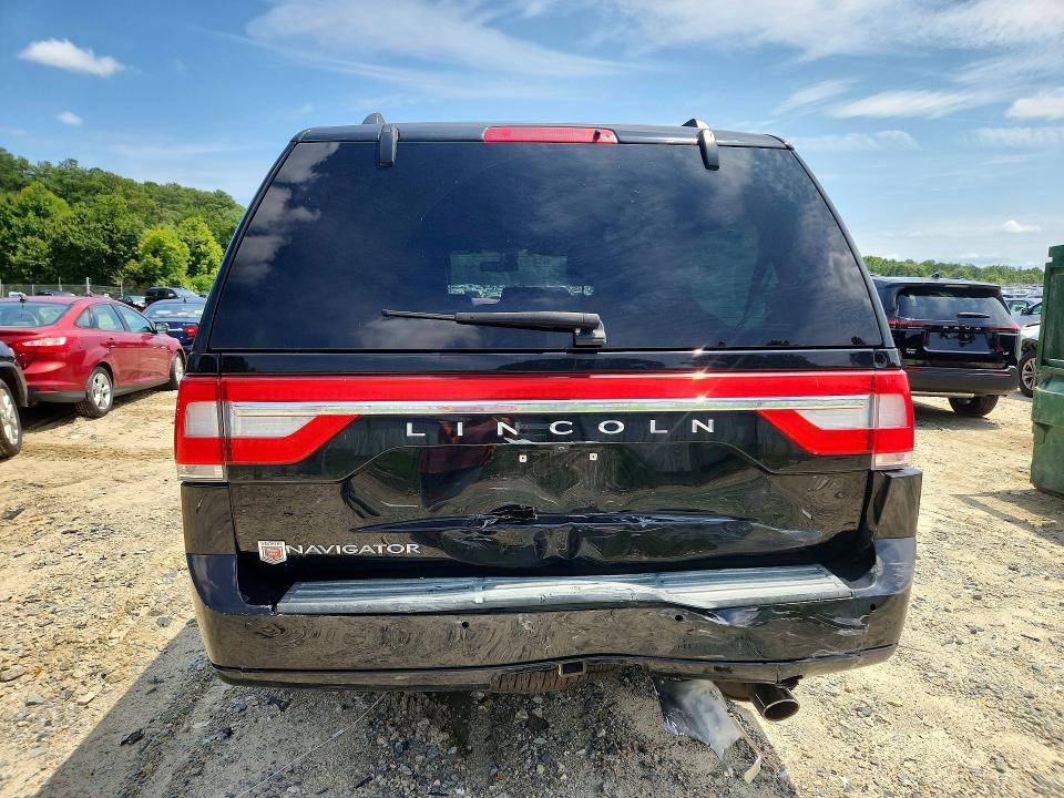 Photo 6 from auction – 2017 LINCOLN NAVIGATOR with VIN 5LMJJ2JT5HEL00159