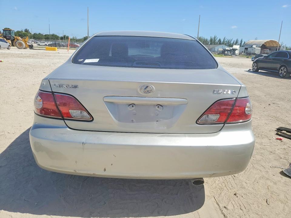Photo 6 from auction – 2004 LEXUS ES with VIN JTHBA30G440019899