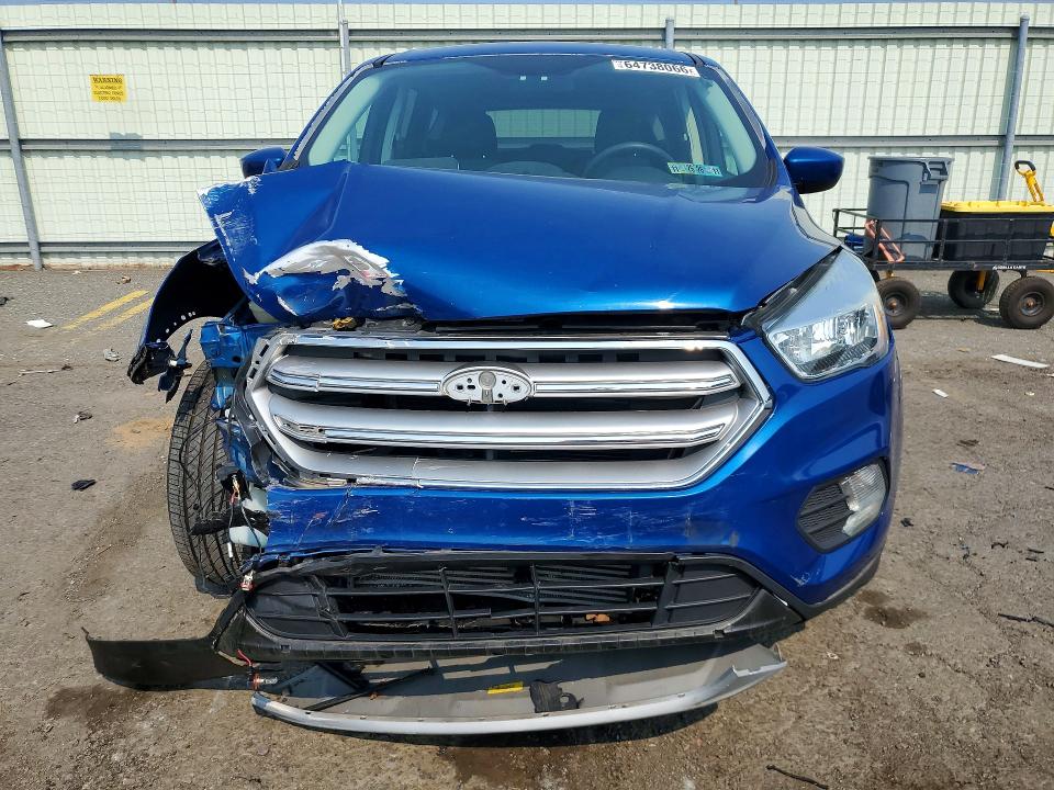 Photo 5 from auction – 2017 FORD ESCAPE with VIN 1FMCU9G94HUB95028