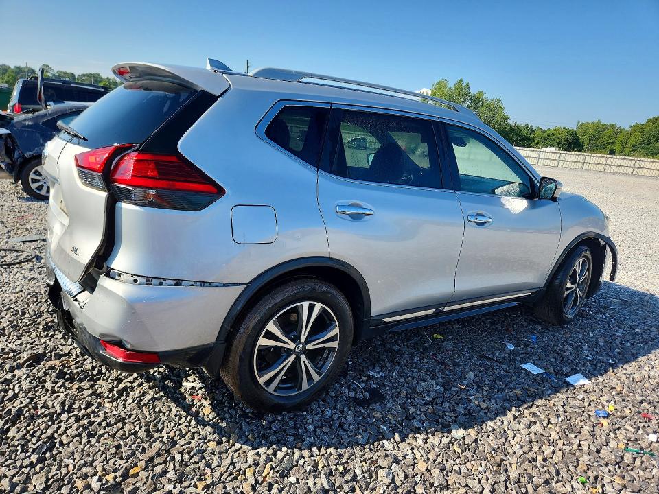 Снимка 3 от търг – 2017 NISSAN ROGUE с VIN 5N1AT2MT2HC829086