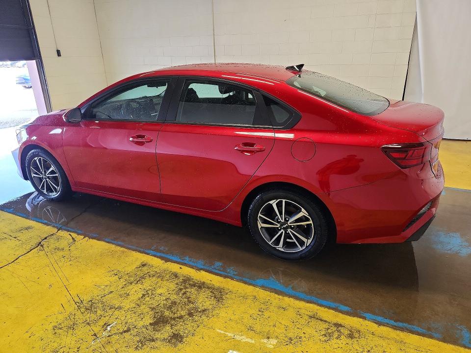 Photo 2 from auction – 2023 KIA FORTE with VIN 3KPF24AD1PE597559