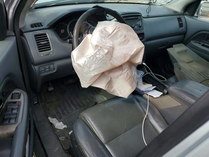 Photo 8 from auction – 2006 HONDA PILOT with VIN 5FNYF18556B015076