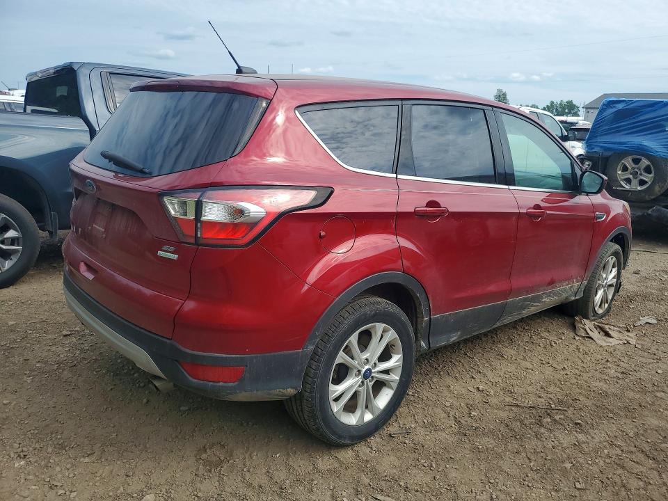 Photo 3 from auction – 2017 FORD ESCAPE with VIN 1FMCU0GD9HUD52021