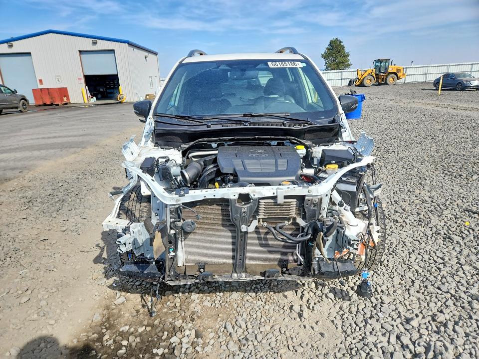 Photo 5 from auction – 2022 SUBARU FORESTER with VIN JF2SKAMC1NH415853