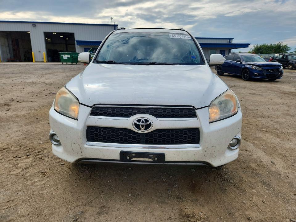 Photo 5 from auction – 2011 TOYOTA RAV4 with VIN 2T3YF4DV0BW081126