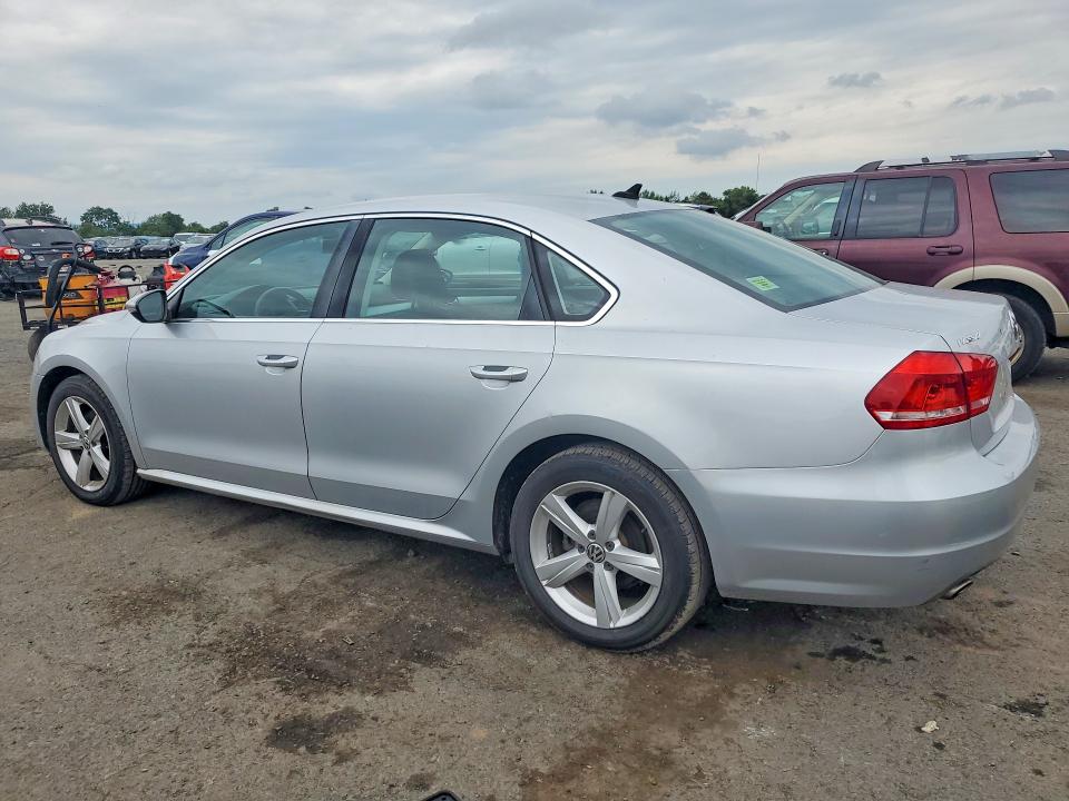Photo 2 from auction – 2012 VOLKSWAGEN PASSAT with VIN 1VWBP7A38CC081707