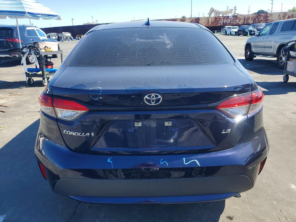 Photo 6 from auction – 2022 TOYOTA COROLLA with VIN 5YFEPMAE0NP277103