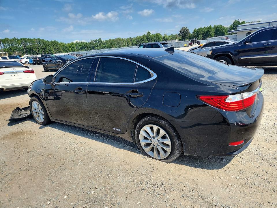 Photo 2 from auction – 2015 LEXUS ES with VIN JTHBW1GG5F2091892